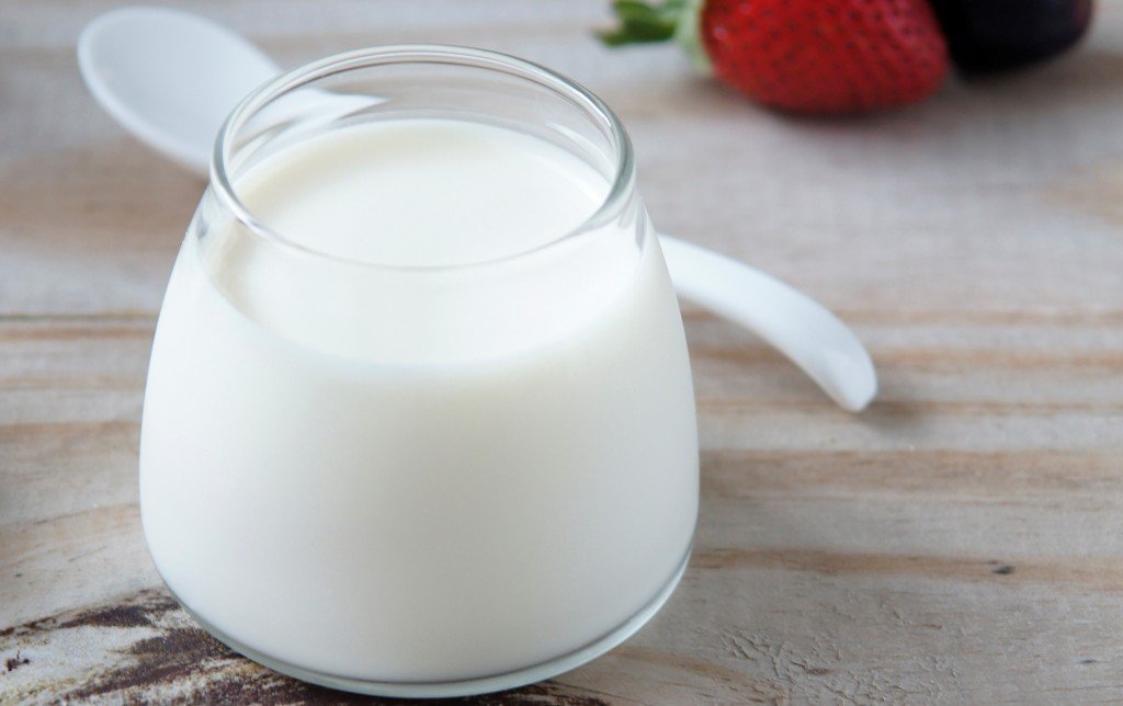 Sữa chua không đường chứa bao nhiêu calo?
